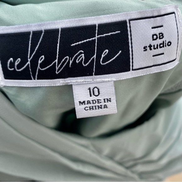 David’s Bridal Bridesmaids Dress - Size 10 - Picture 5 of 6